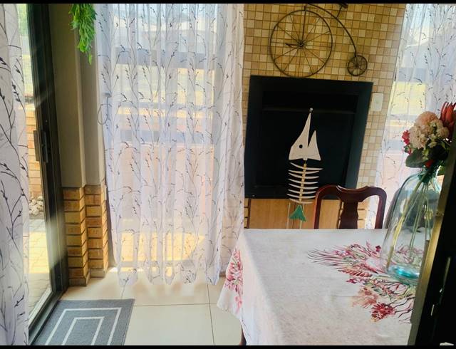 2 BEDROOM RETIREMENT UNIT FOR SALE IN JORDAAN PARK
